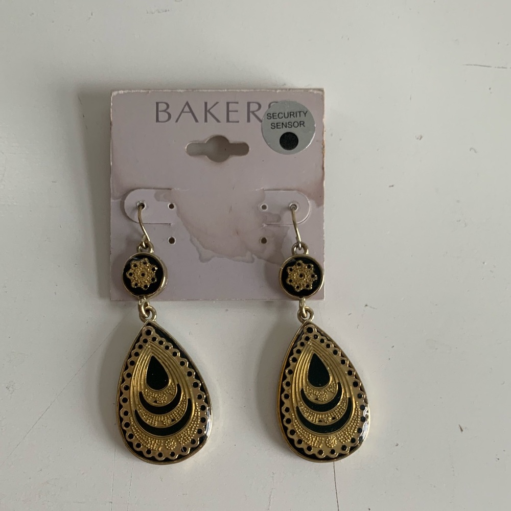 Drop earring